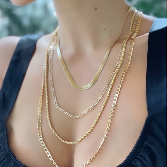 Pretty Bird 14k Rope Twist Gold Necklace - Picture 4 of 5